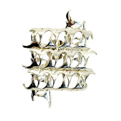 ' Deuve-Me 12 ' - Brooch