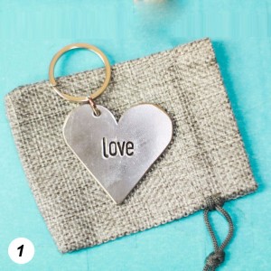 VINTAGE LETTER STAMPED HEART KEY RING IN IRON WITH MESSAGES
