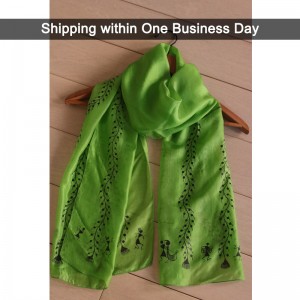 Green Teppi Silk Stole with Handpainted Warli Tribal Art