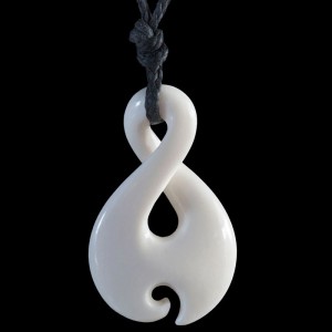 Twist Bone Carving Necklace