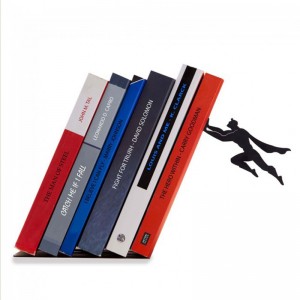 HERO BOOKEND WITH MAGNETIC HAND-METAL SUPERHERO BOOKEND