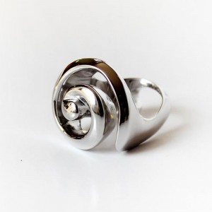 Shell Shaped Infinity Spiral ring